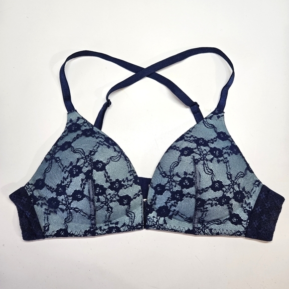 Victoria's Secret Blue Lace Overlay No Wire Molded Cup Convertible Bra 32B - Picture 1 of 4